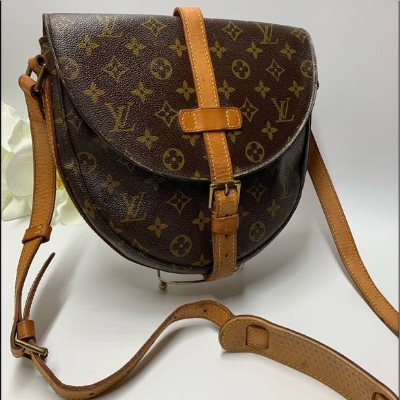 Louis Vuitton Handbags - 💎Gorgeous💎 Louis Vuitton Monogram Chantilly GM Shoulder Bag